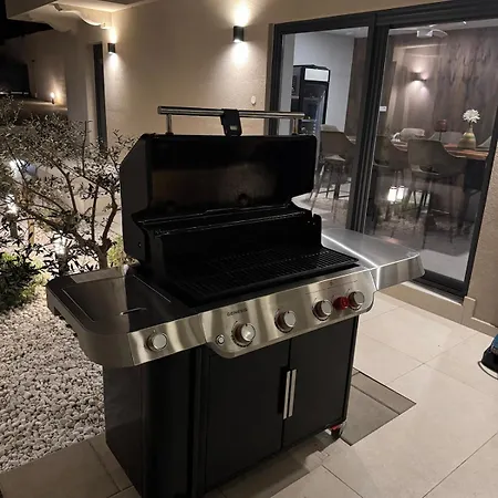 Nello Mit Pool & Whirlpool * Rogovici