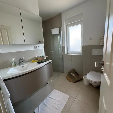 Nello Mit Pool & Whirlpool Villa