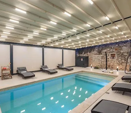 Nello Mit Pool & Whirlpool ヴィラ *