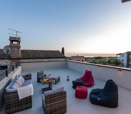 Villa Nello Mit Pool & Whirlpool Rogovici