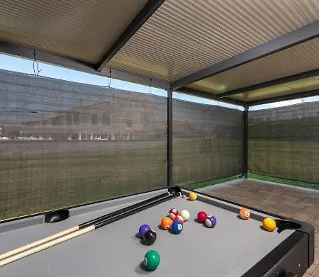 빌라 Nello Mit Pool & Whirlpool