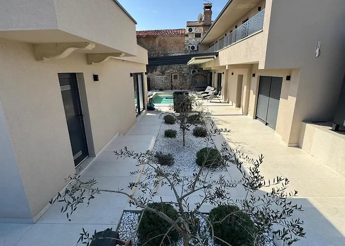 Nello Mit Pool & Whirlpool 빌라 Rogovici