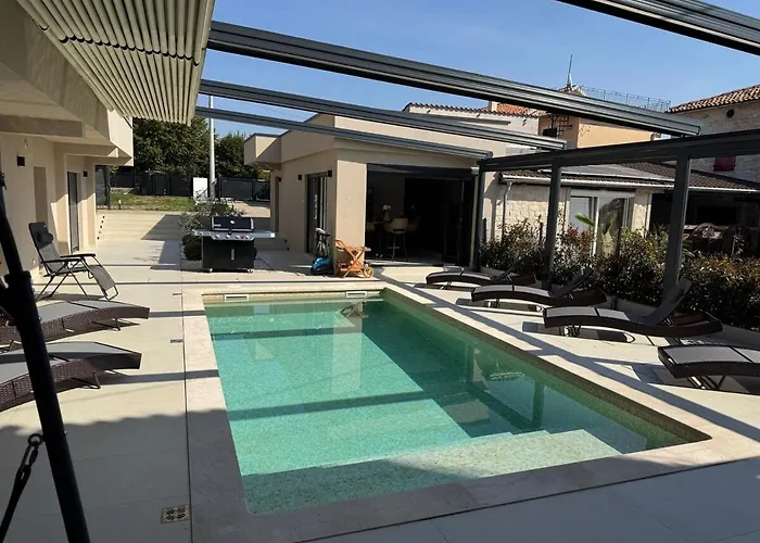 Nello Mit Pool & Whirlpool 빌라