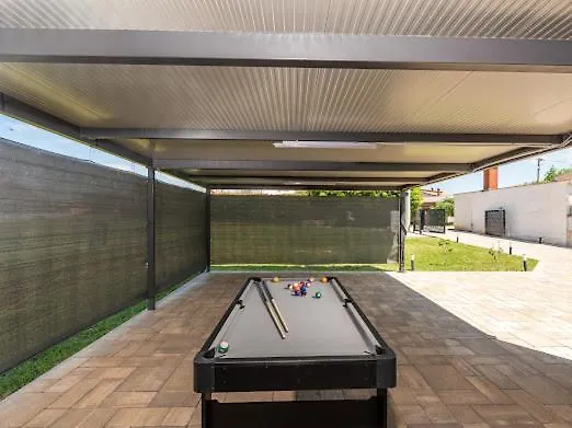 Nello Mit Pool & Whirlpool 빌라 Rogovici