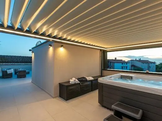 빌라 Nello Mit Pool & Whirlpool *